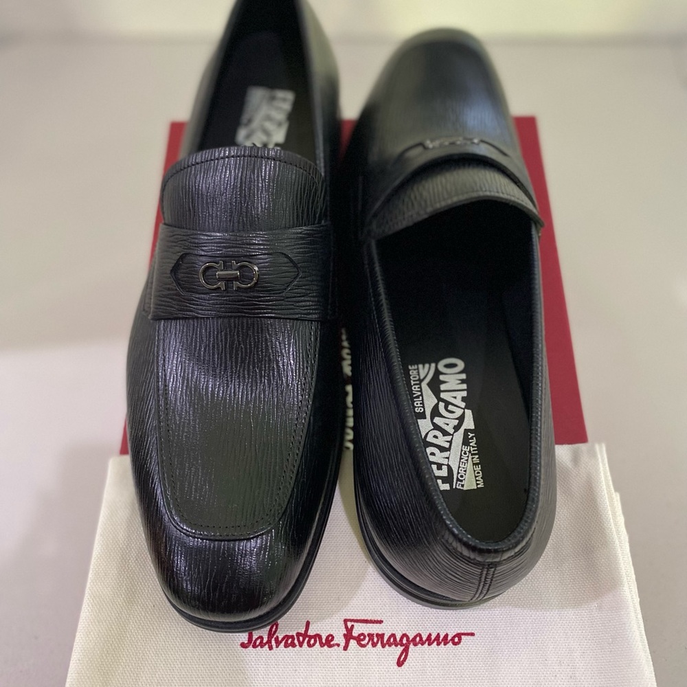 Ferragamo Martin Gancino Penny Loafers Nero Size 9E